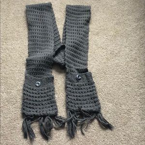 Vans pocket scarf